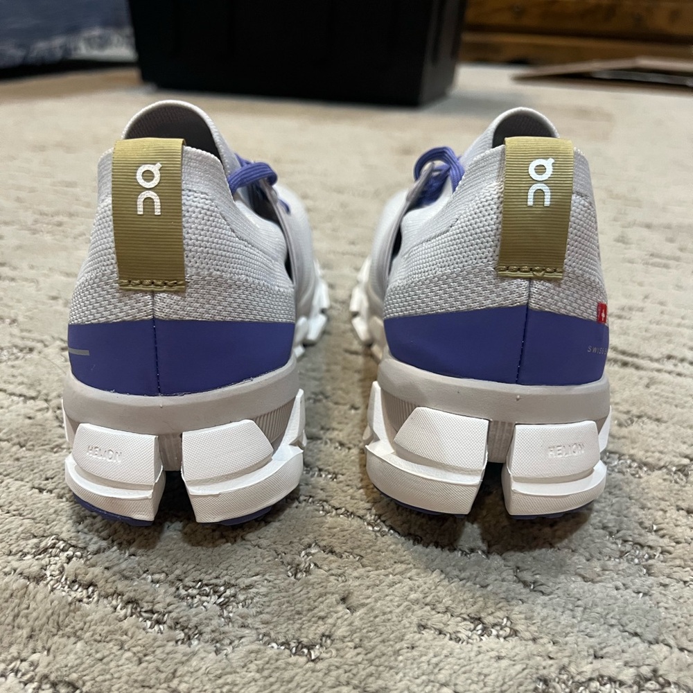 On Running Swift 3 in Gray and Blue - Picture 6 of 8